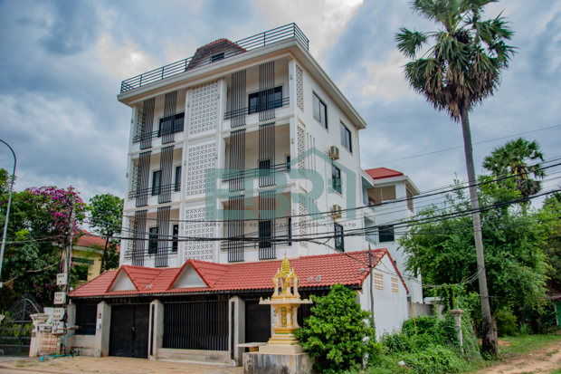 Hotel 17 Rooms for Rent in Wat Damnak