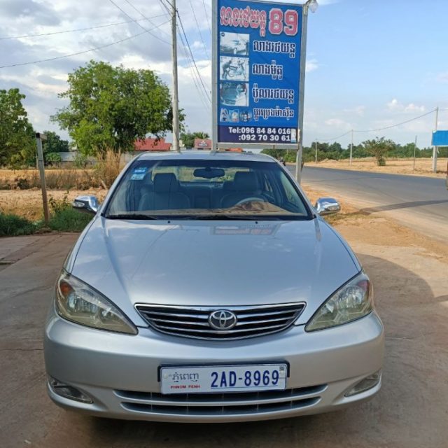 លក់ឡានcamry 02 xle ពណ៍ទឹកប្រាក់