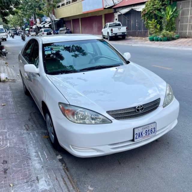 Camry 02 LEពណ៍ស