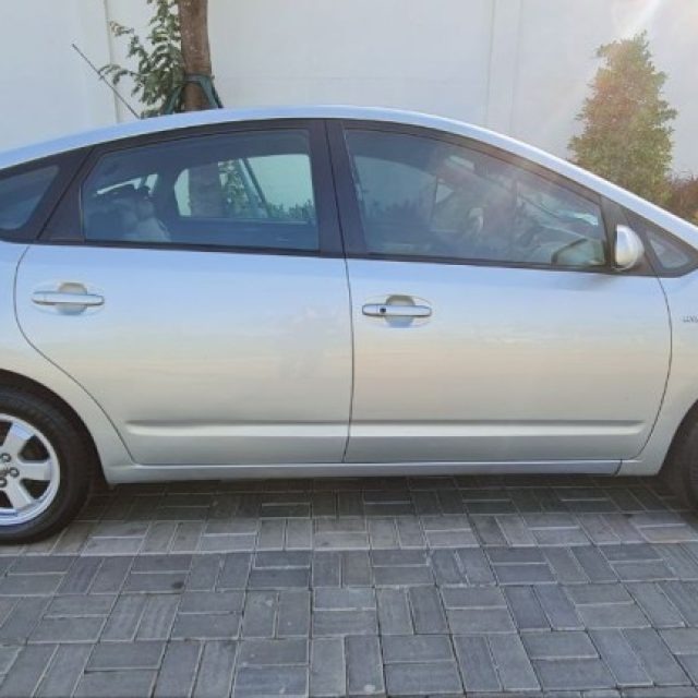 Prius 05  full option