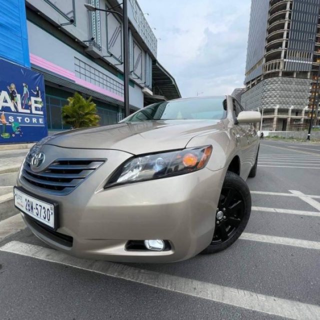 Camry hybrid 07 full option