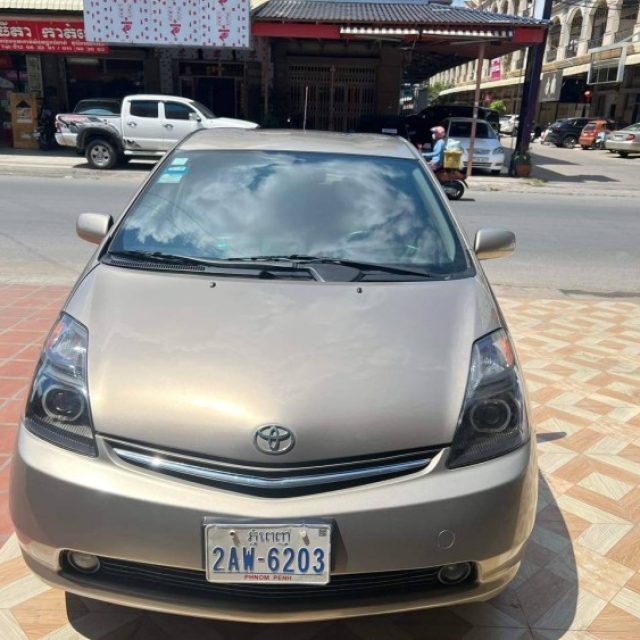 ចង់លក់Toyota Prius ឆ្នាំ2006