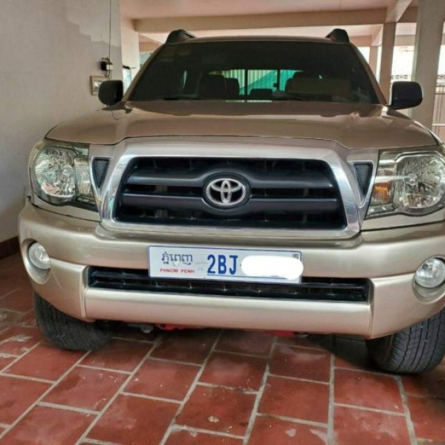 Tacoma 06 ប៉ុង២ Auto