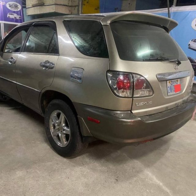 Lexus Rx 300 ឆ្នាំ 99 P2