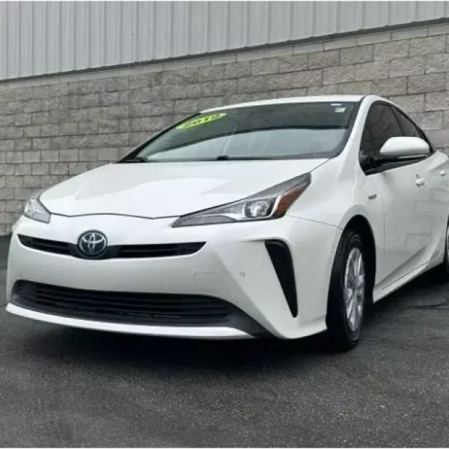 2019 Toyota Prius LE