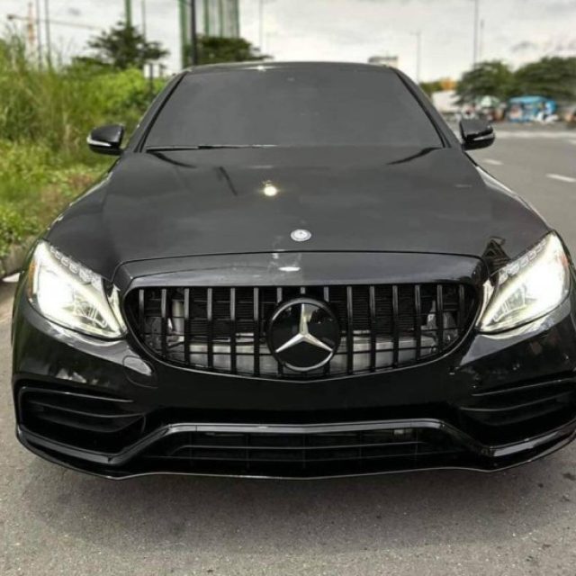 2015 Mercedes Benz C300​