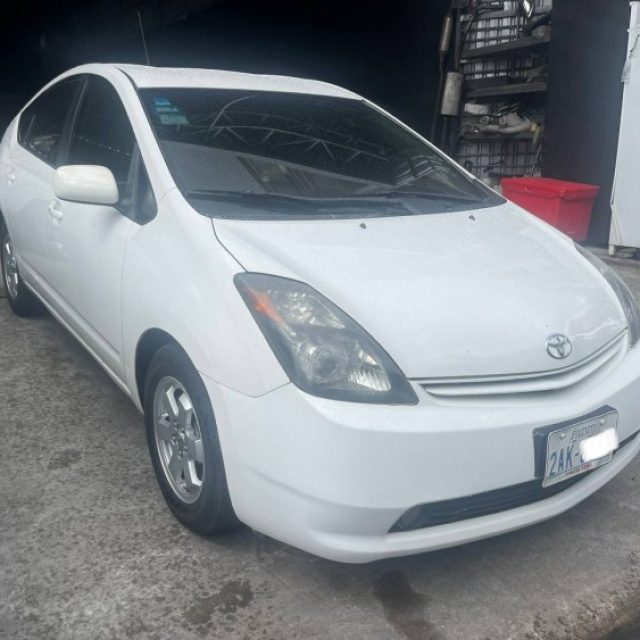 Prius 05 full ធានាឡានស្អាត អត់ប៉ះ ម្ចាស់ដើមផ្ទាល់