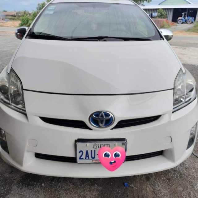 Prius 010 – Option 2 ឡានស្អាត