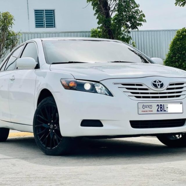 Camry 07 LE រៀបចំរួចហេីយ​ ហ្សុីនមួយជុំ​​