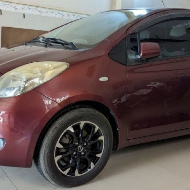 លក់Toyota vitz 07 ឡានស្អាត