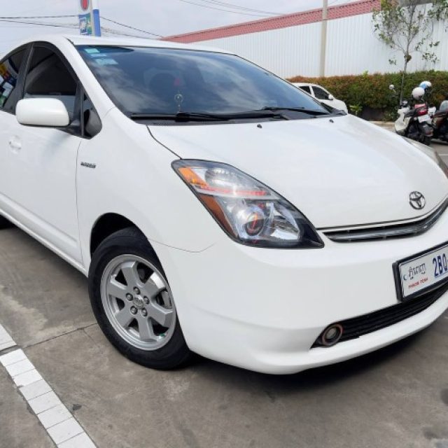 Prius 07 Full Options​​ ឡានស្អាត​ ថ្មីណាស់​