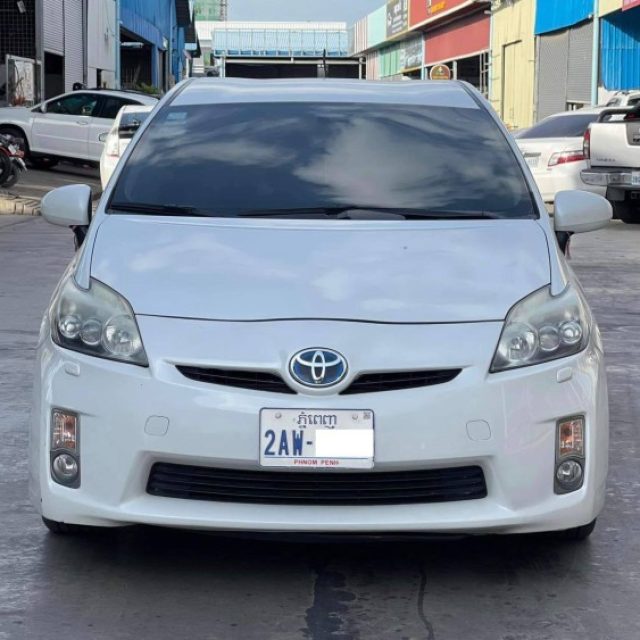 Toyota Prius 010 Options5 ឡានថ្មីណាស់​​