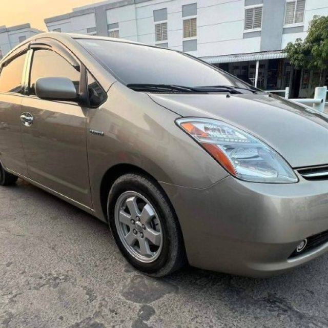 Prius 08 Half full​ ឡានស្អាត​ ថ្មីណាស់​​