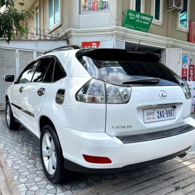 Lexus RX 330 ឆ្នាំ 04 base P1 ធានាឡានស្អាត