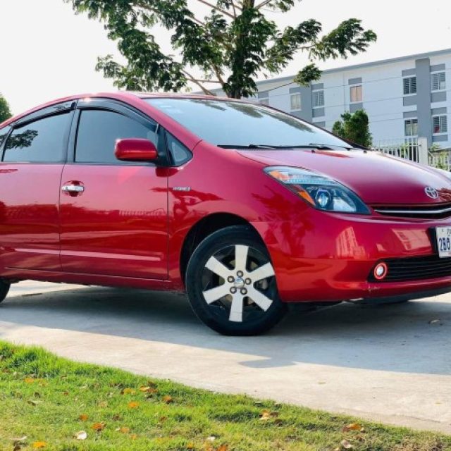 Prius 08 Half full​ ឡានស្អាត​ ថ្មីណាស់​​