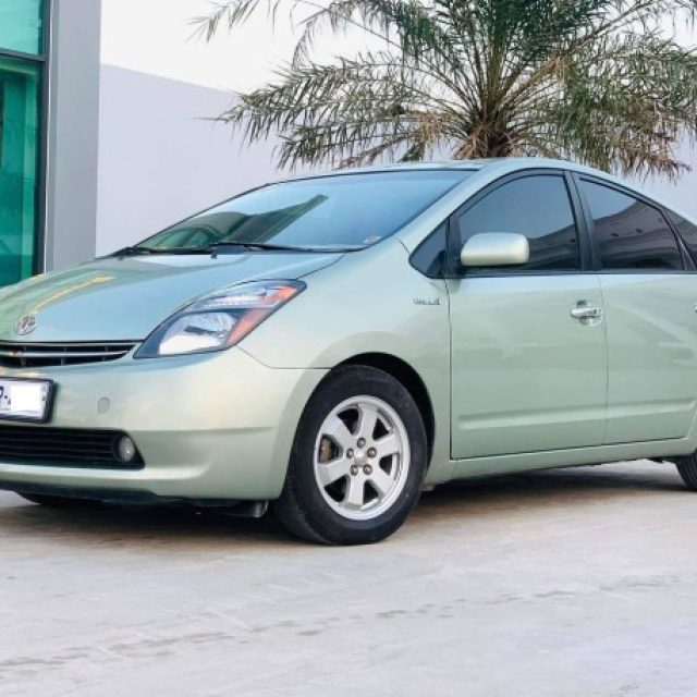 Prius 08 Half Full​ ម្ចាស់ដេីម​ទី១​​