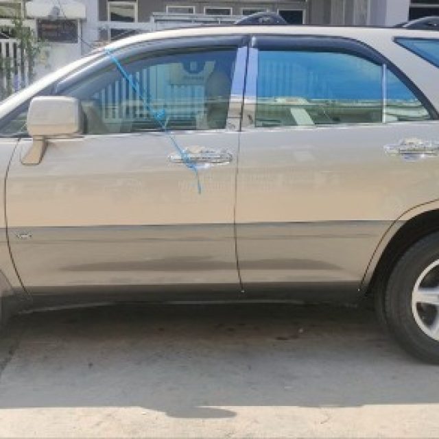 Lexus RX300 03 ប៉ុង២ ស្លាកលេខ ភំពេញ