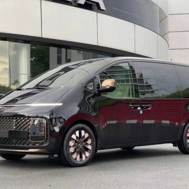 Hyundai Staria Lounge 2023