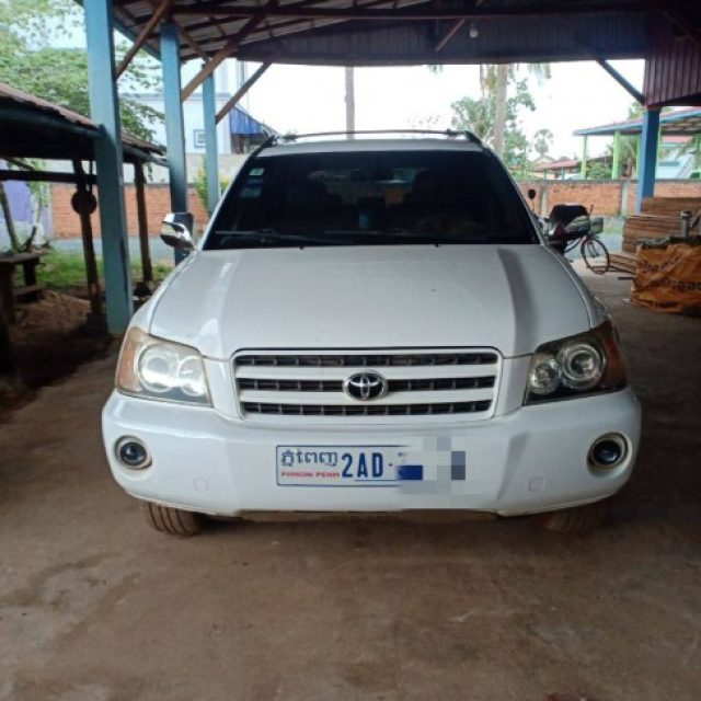 Toyota Highlander ឆ្នាំ២០០២