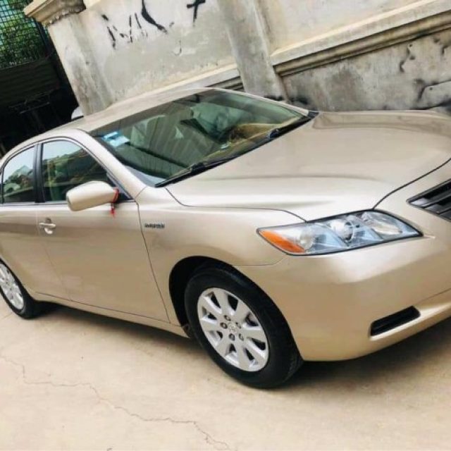 ឡានលក់ Camry 07 Hybrid full option