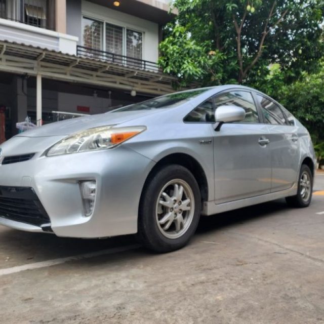 Toyota Prius 2012