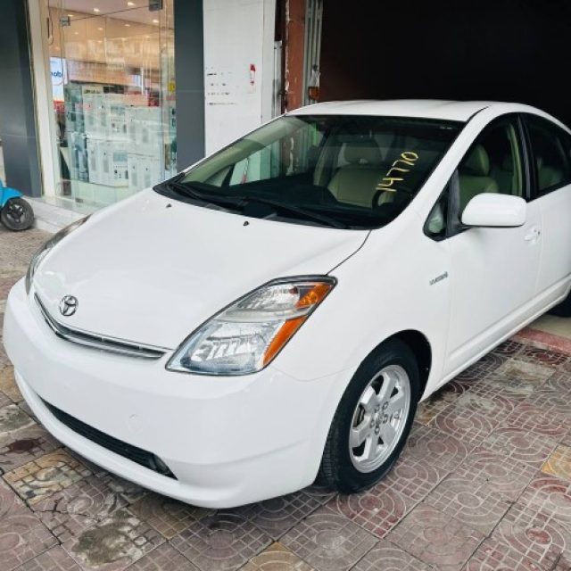 Prius 2008 full options ខាងក្នុងលឿង