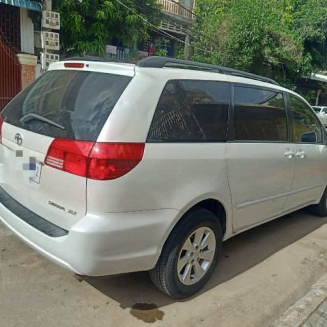 Toyota Sienna 2004 xle