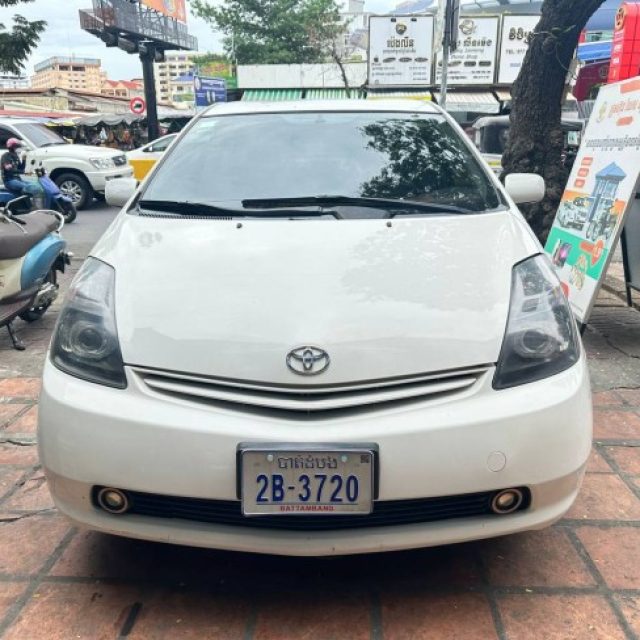 Prius 2004 Full Option