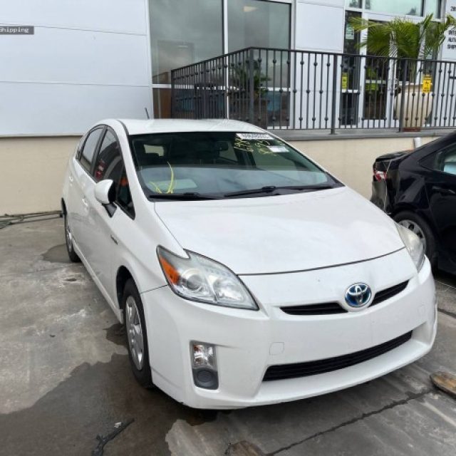 TR178_Prius_2011_Option3_អេក្រង់តូច