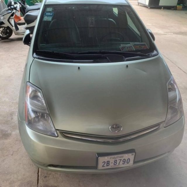 Toyota Prius 06 full option