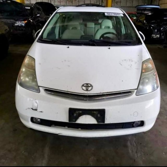 Prius 08_Fullពេញ/ក្នុងលឿង