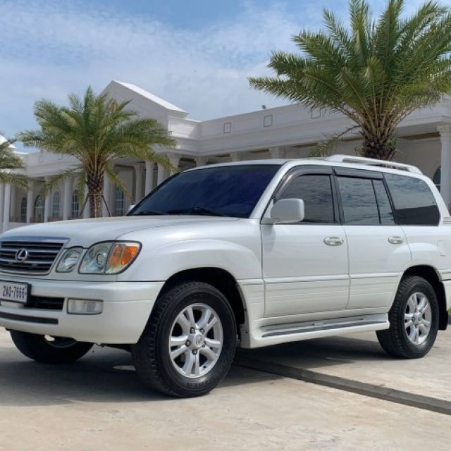 Lexus LX470 ឆ្នាំ 2003