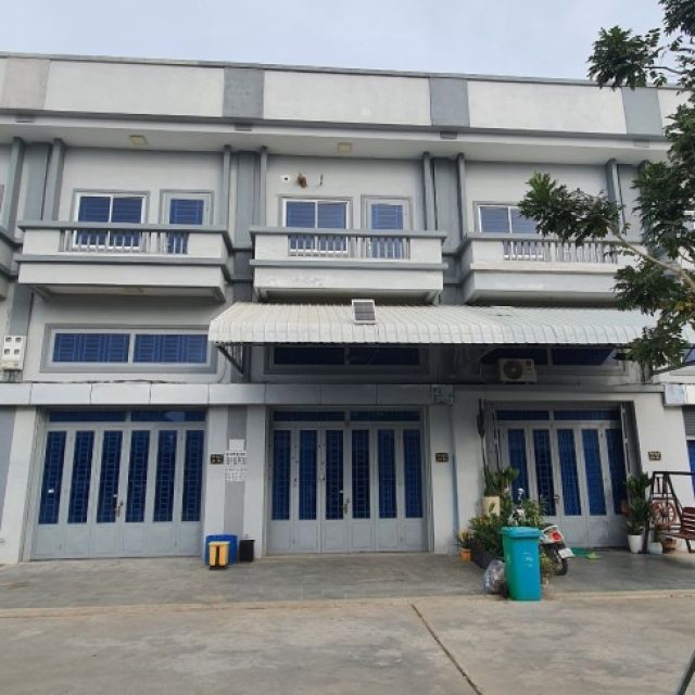 ប្រភេទទ្រព្យ៖ ផ្ទះល្វែង (Flat 2 floor )