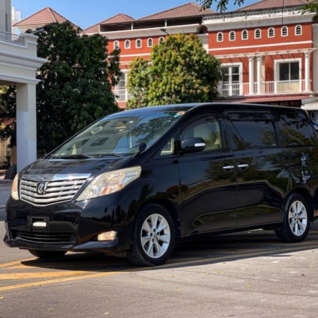 Toyota Alphard 2011