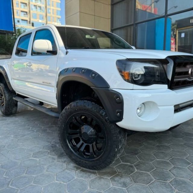 2006 Toyota Tacoma ប៉ុង២