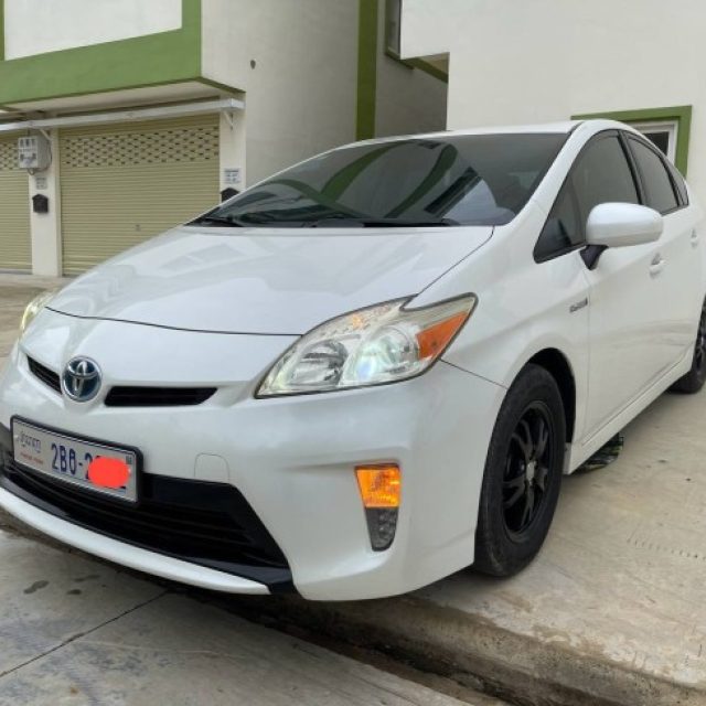 Prius 2012 Option4 Bass JBL