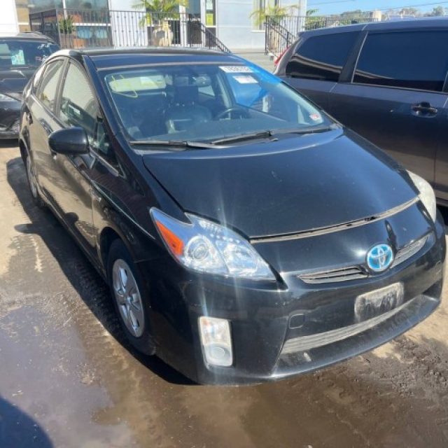 Prius 2011 Option4 Solar ខ្មៅ