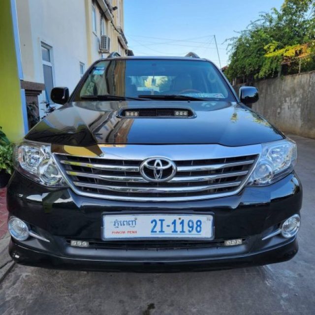 TOYOTA FORTUNER ឆ្នាំ2008