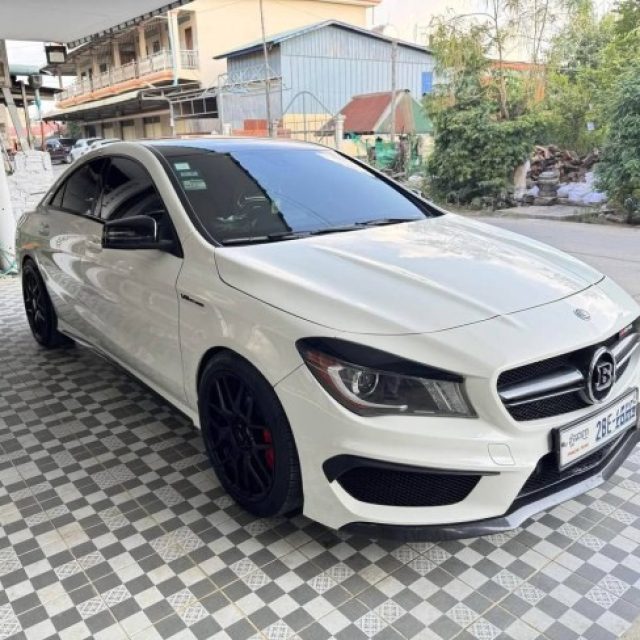 Mercedes-Benz Cla-45 AMG 2014 Recaro