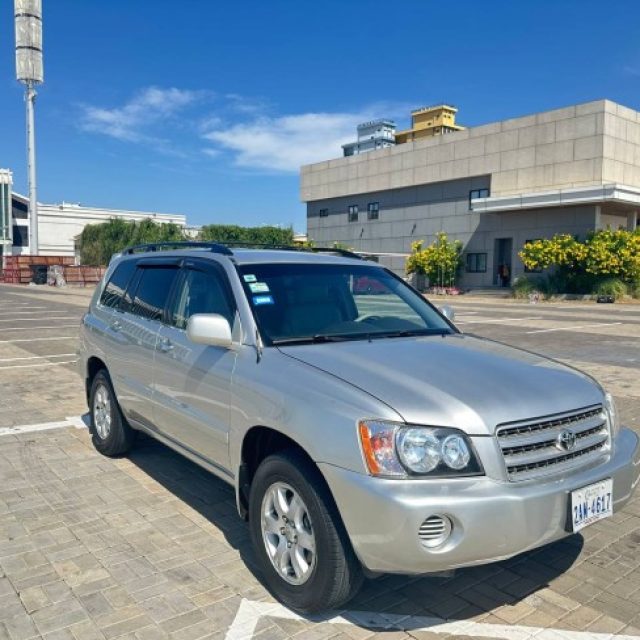 Toyota Highlander 6ម៉ាសុីន