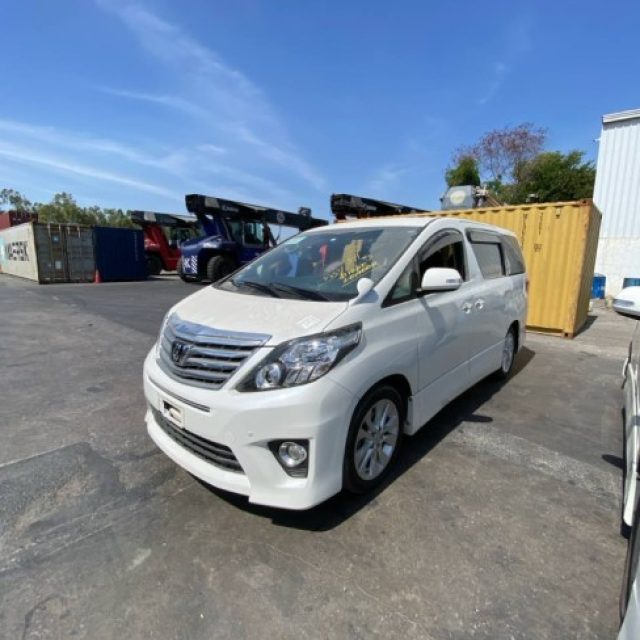 Toyota Alphard 2014