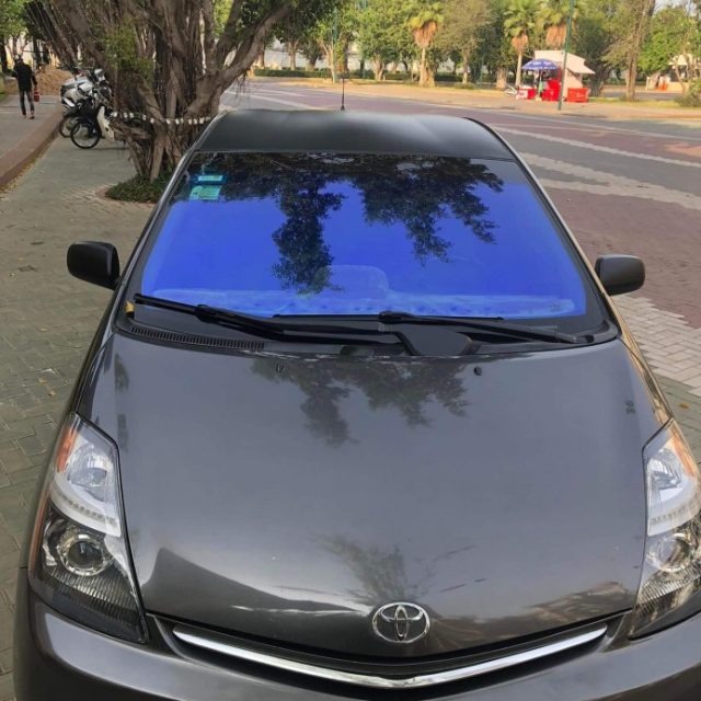 លក់ឡានprius 06 full option