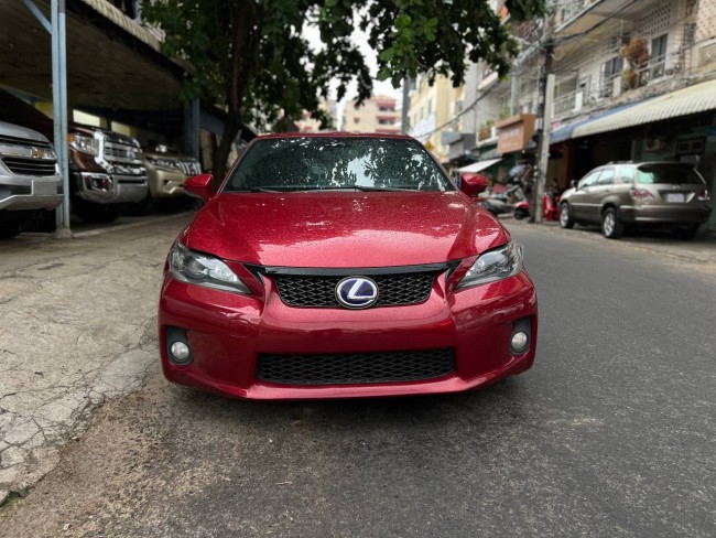 LEXUS CT200H ឆ្នាំ 2012 Full Option