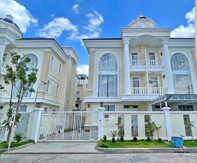 Twin Villa for sale at Borey Blue Diamond 6A