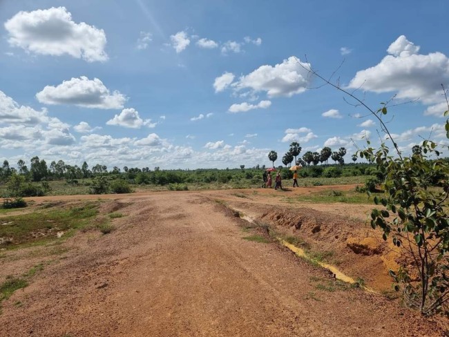 ដីខេត្តកំពង់ឆ្នាំង ស្រុកសាមគ្គីមានជ័យ